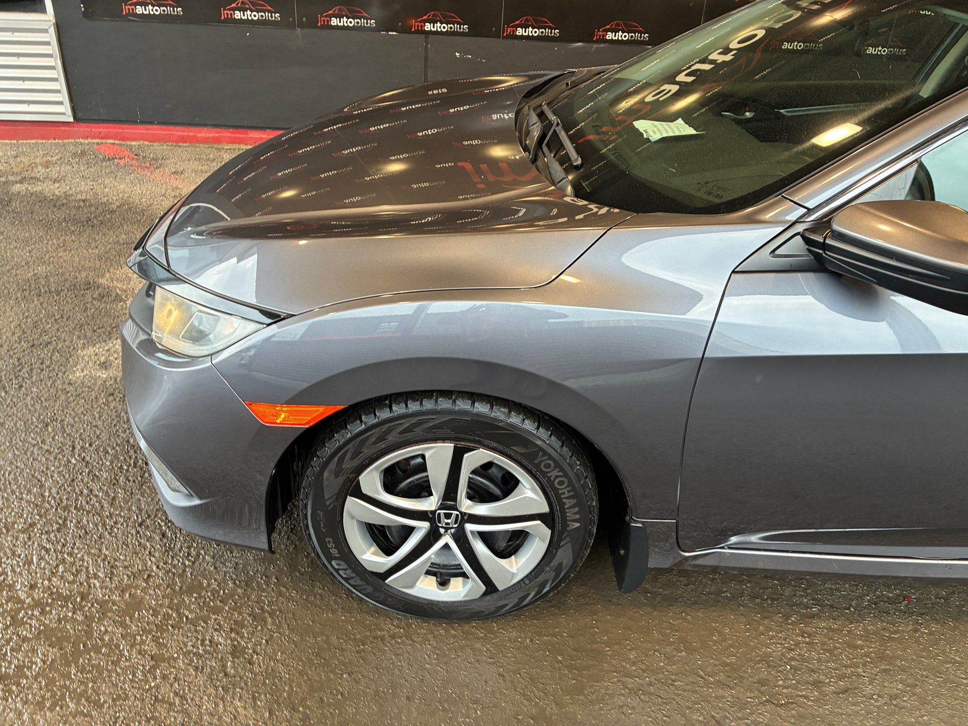 Honda Civic 2020 - Thumbnail 4