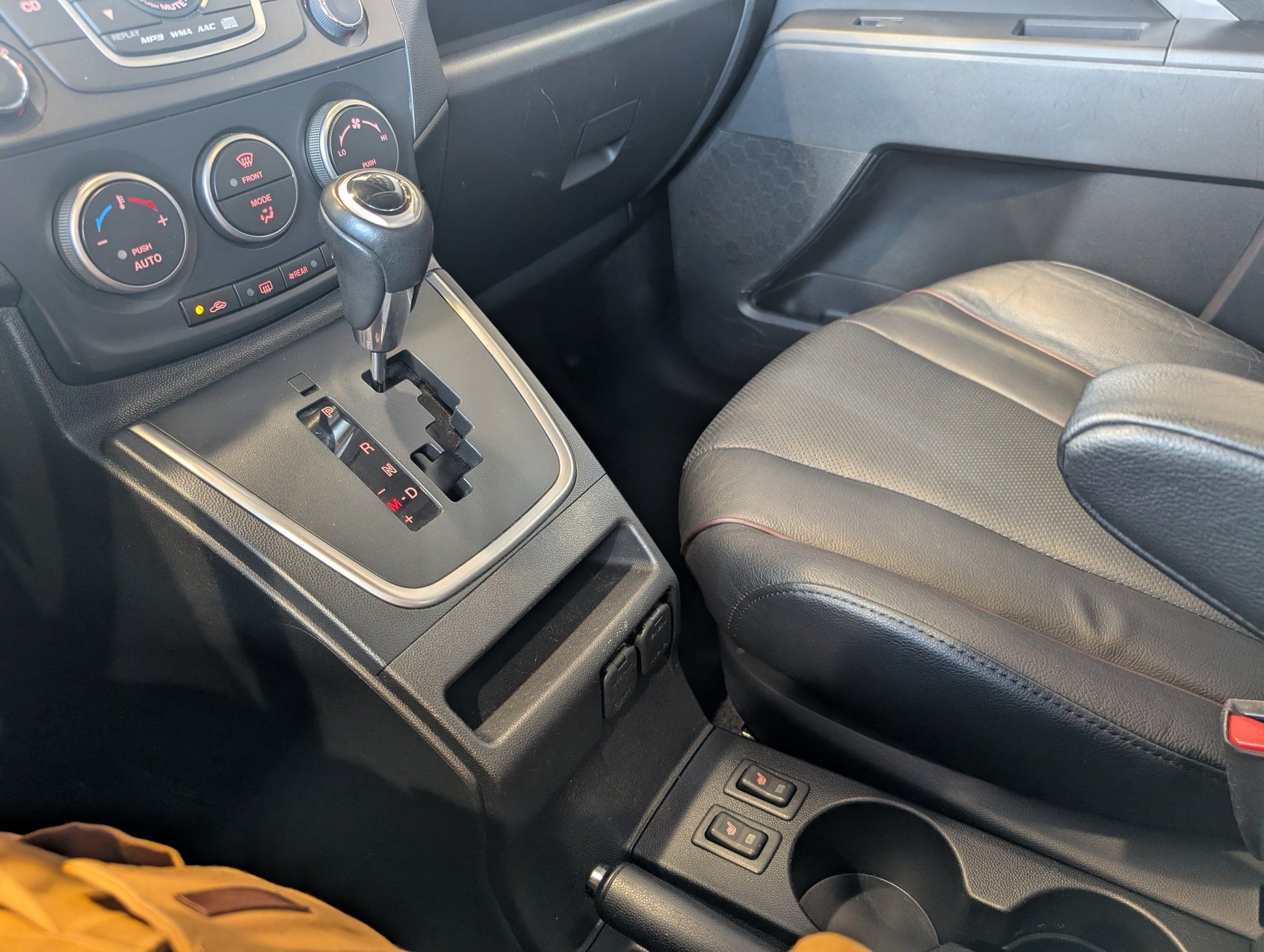 Mazda Mazda5 2017 - Thumbnail 24