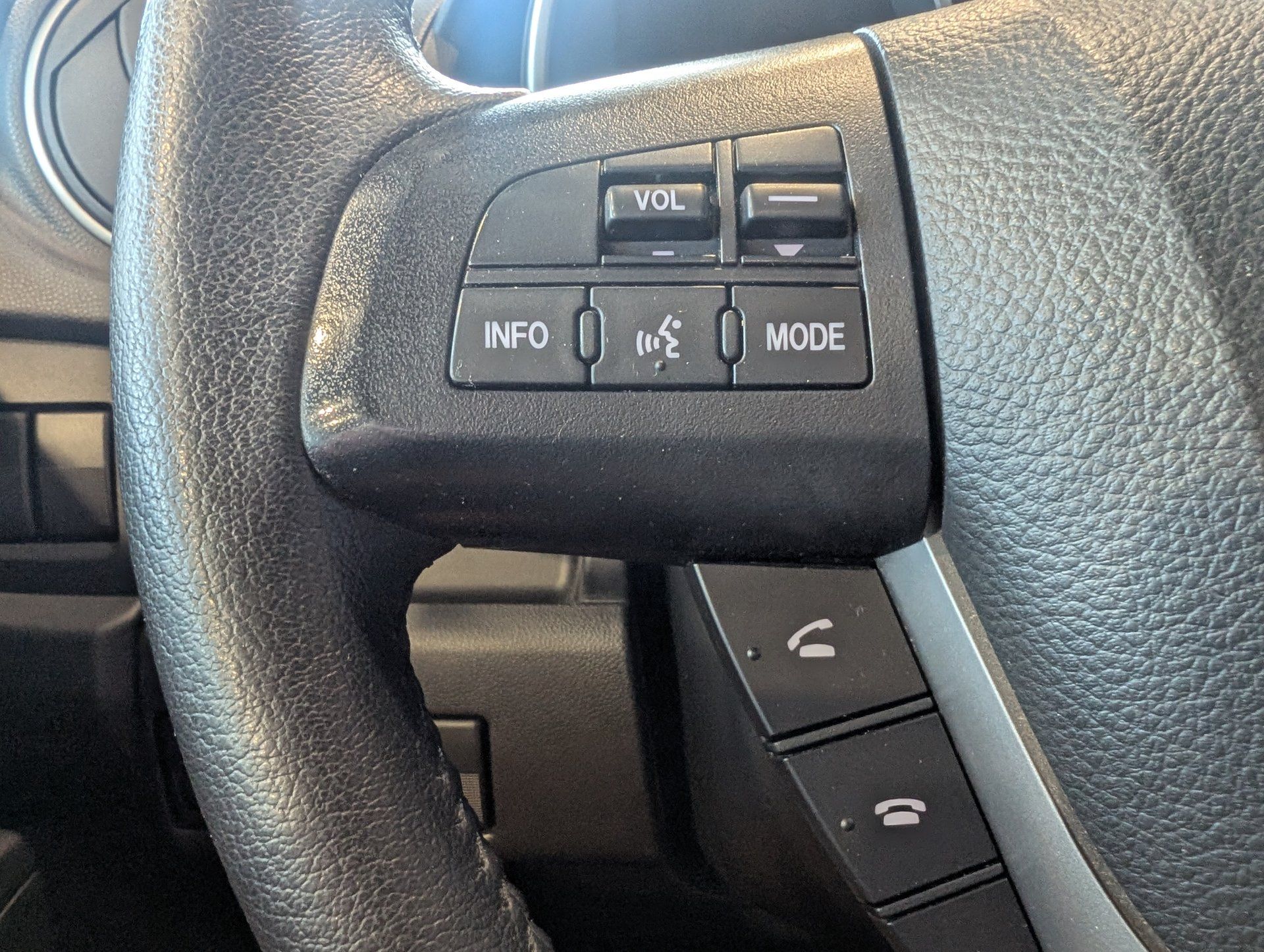 Mazda Mazda5 2017 - Thumbnail 17