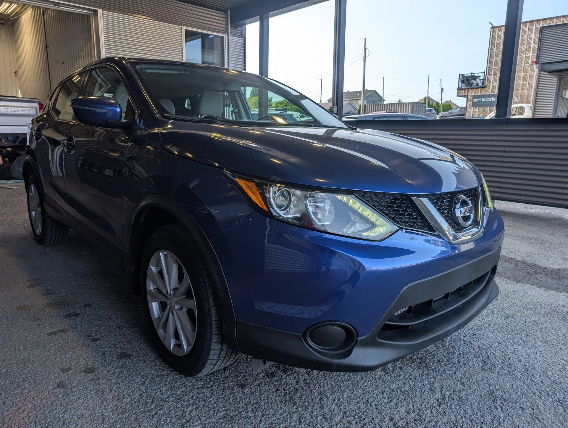 Nissan Qashqai 2018 - Thumbnail 5