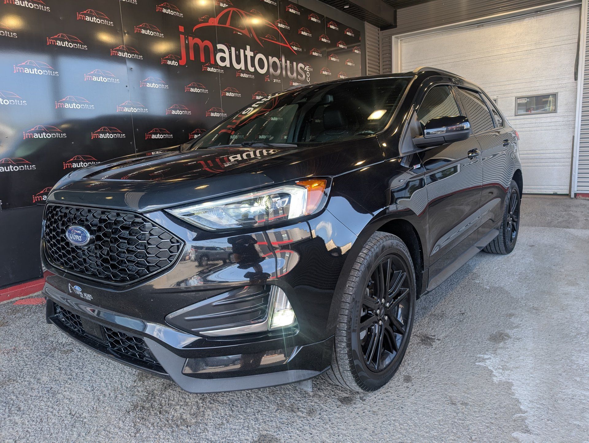 Ford Edge 2022 - Thumbnail 1