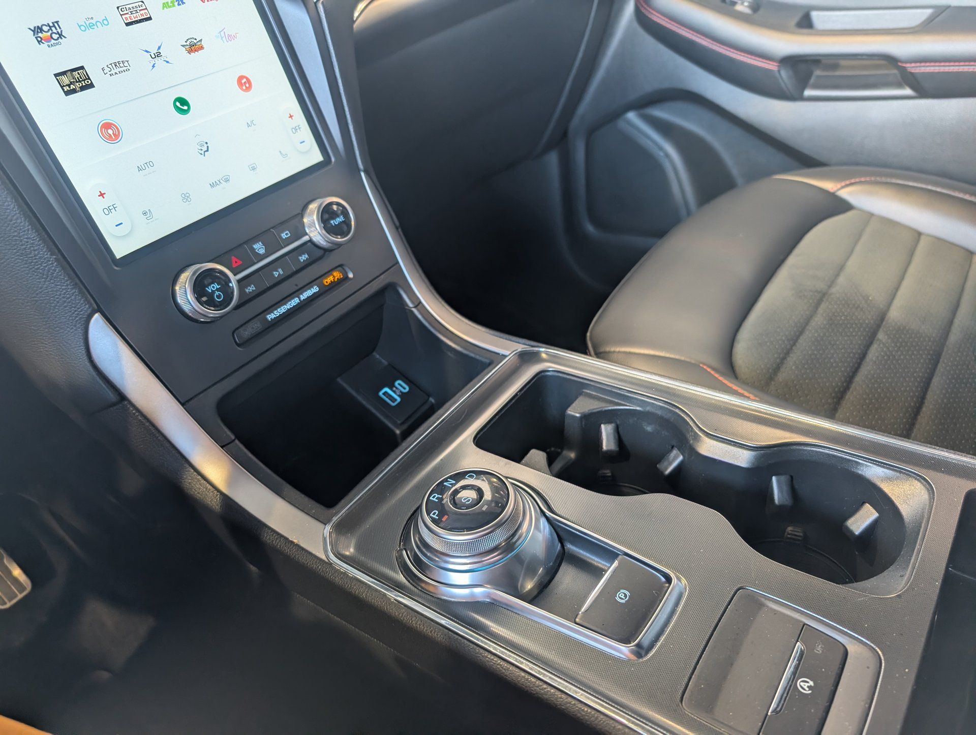 Ford Edge 2022 - Thumbnail 25