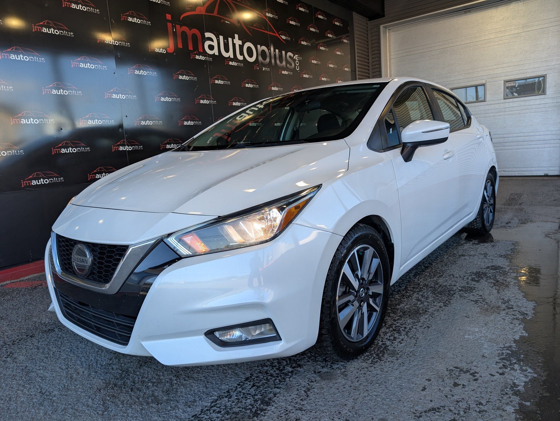 Nissan Versa 2021 - Thumbnail 1