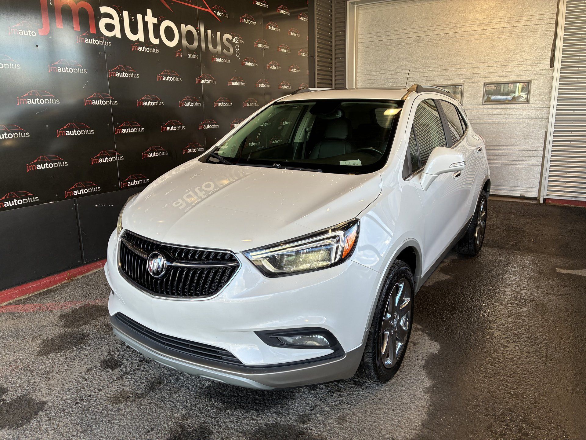 Buick Encore 2017 - Thumbnail 1
