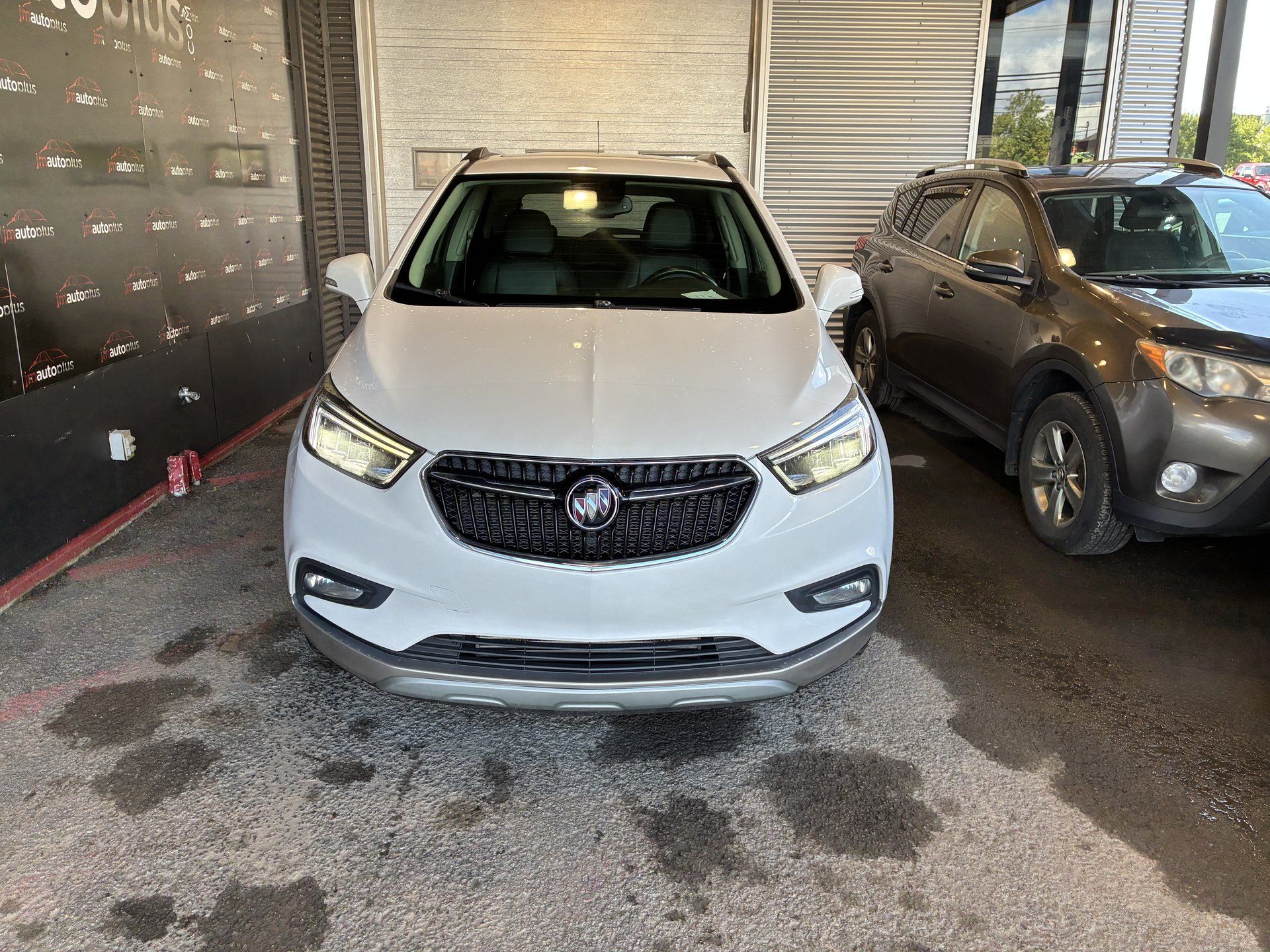 Buick Encore 2017 - Thumbnail 3