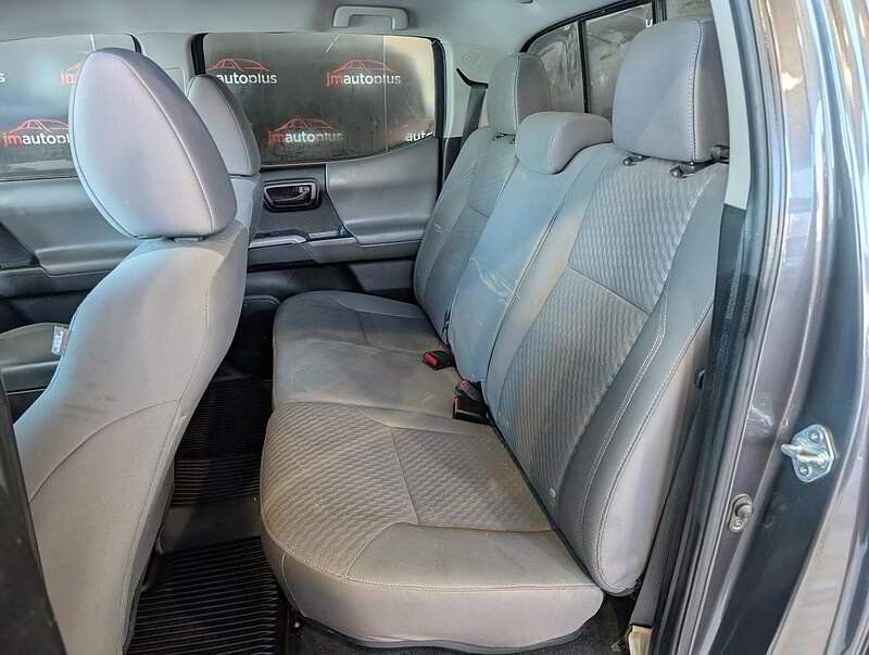 Toyota Tacoma 2023 - Image 21