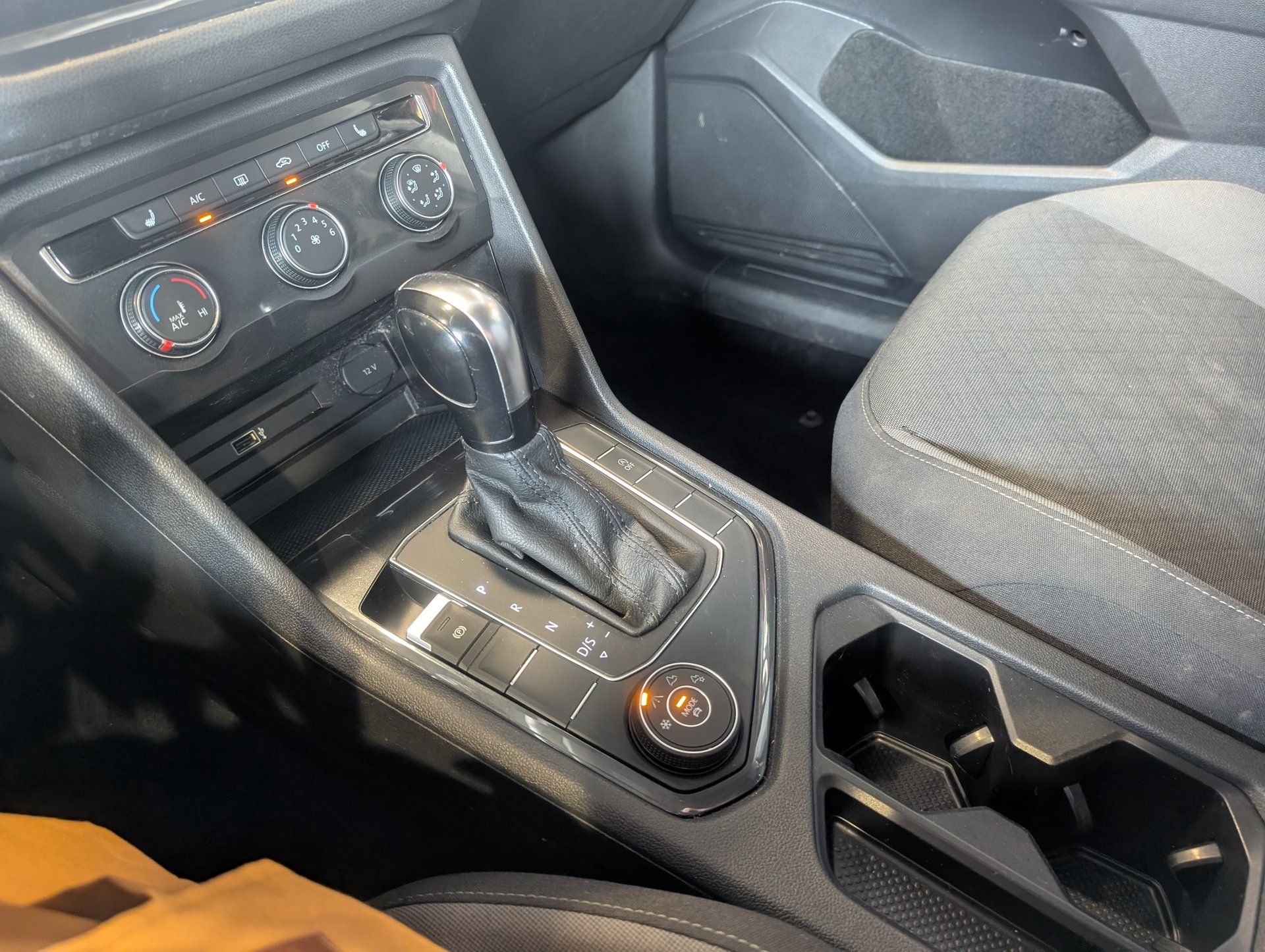 Volkswagen Tiguan 2019 - Image 16