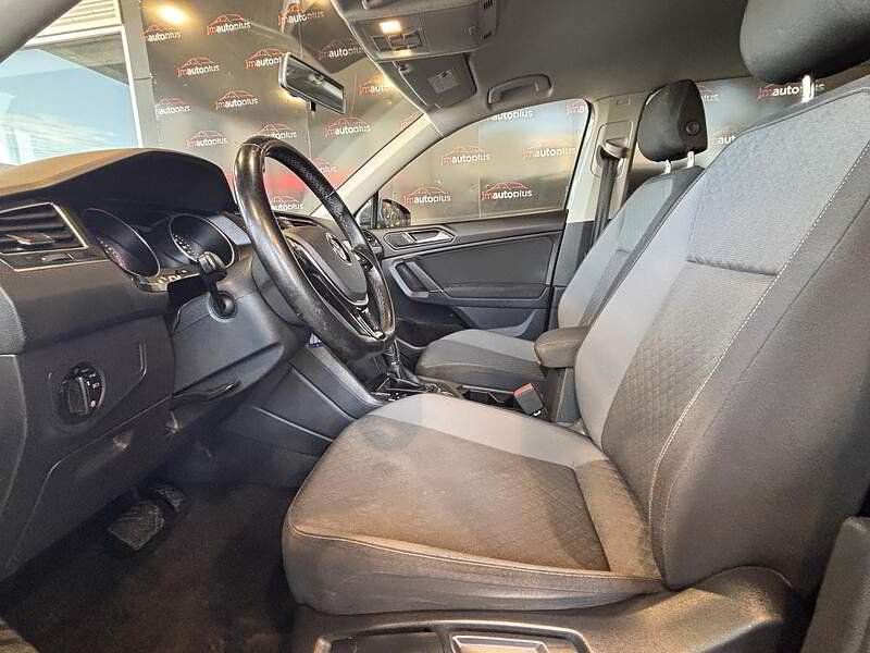 Volkswagen Tiguan 2018 - Image 12
