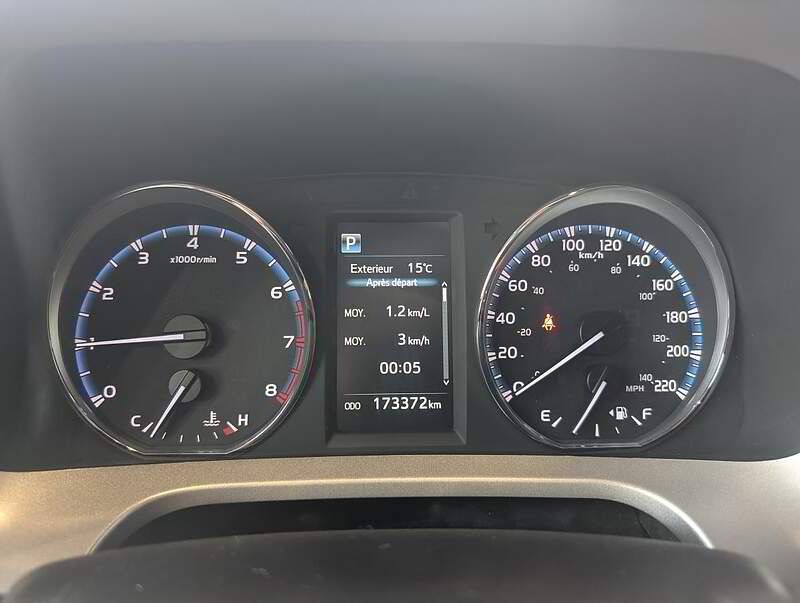 Toyota RAV4 2017 - Image 22
