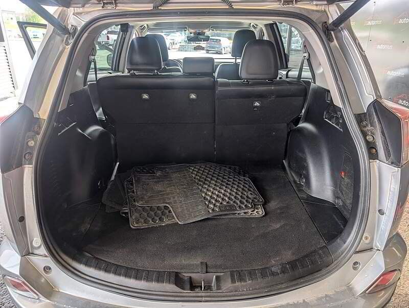 Toyota RAV4 2017 - Image 30