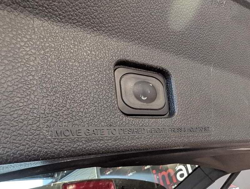 Ford Explorer 2017 - Image 32