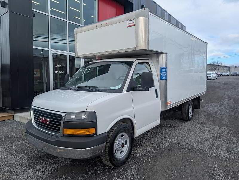 GMC Savana 2019 - Image 1