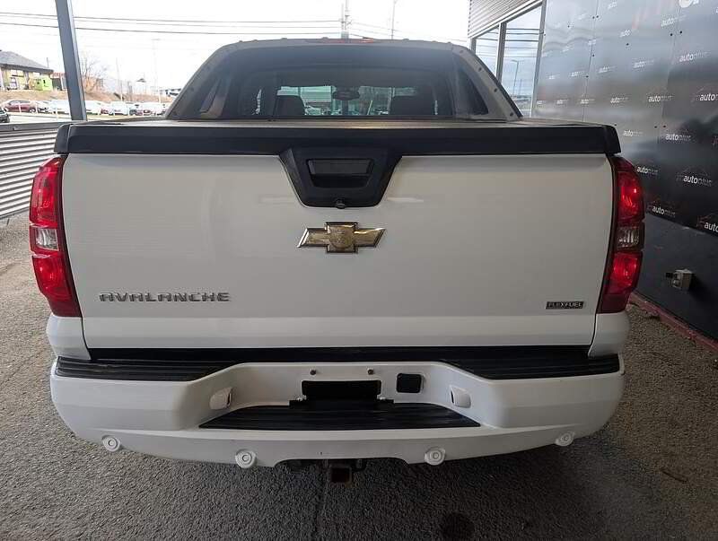 Chevrolet Avalanche 2008 - Image 9