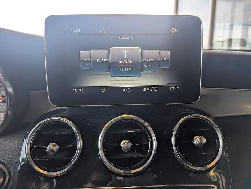 Mercedes-Benz GLC 2019 - Image 25