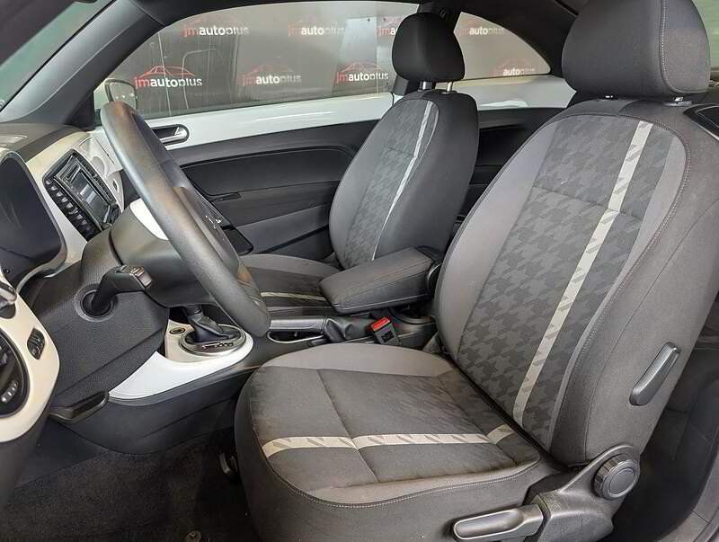 Volkswagen Beetle 2017 - Image 14