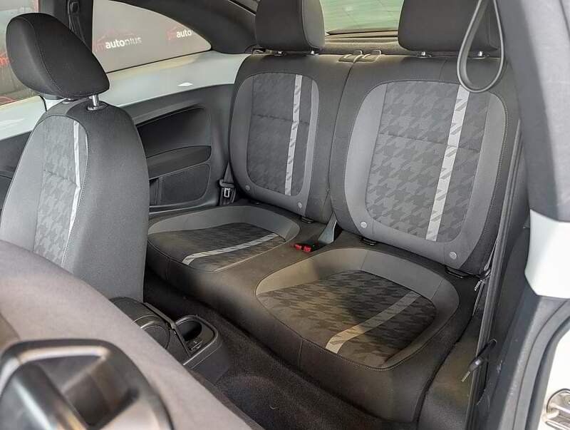 Volkswagen Beetle 2017 - Image 22