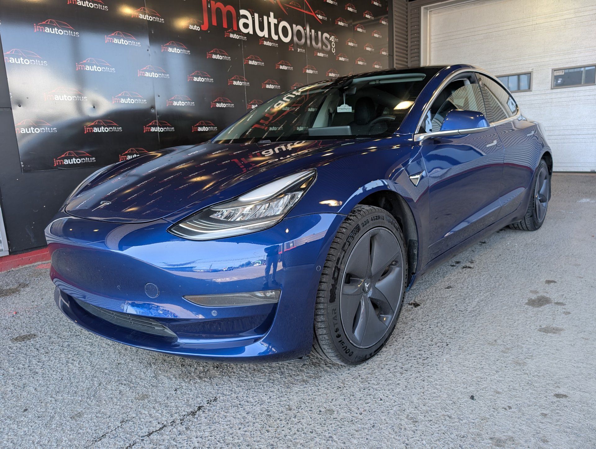 Tesla Model 3 2020 - Image 1