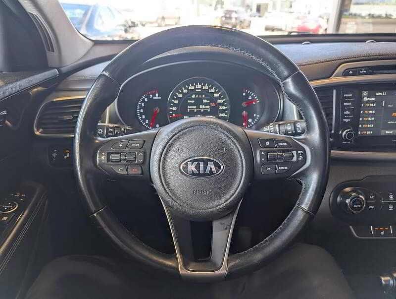 Kia Sorento 2017 - Image 18
