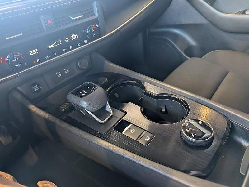 Nissan Rogue 2024 - Image 23