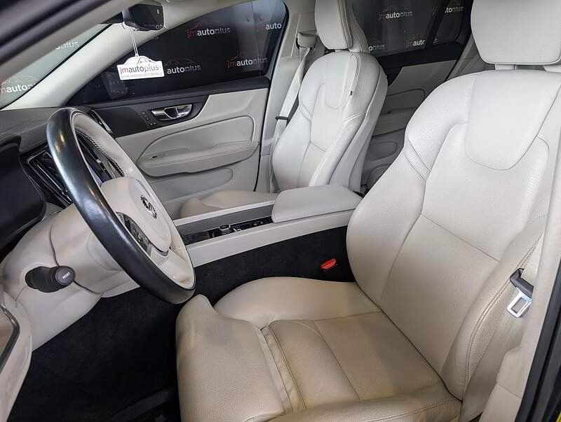 Volvo V60 2021 - Image 14
