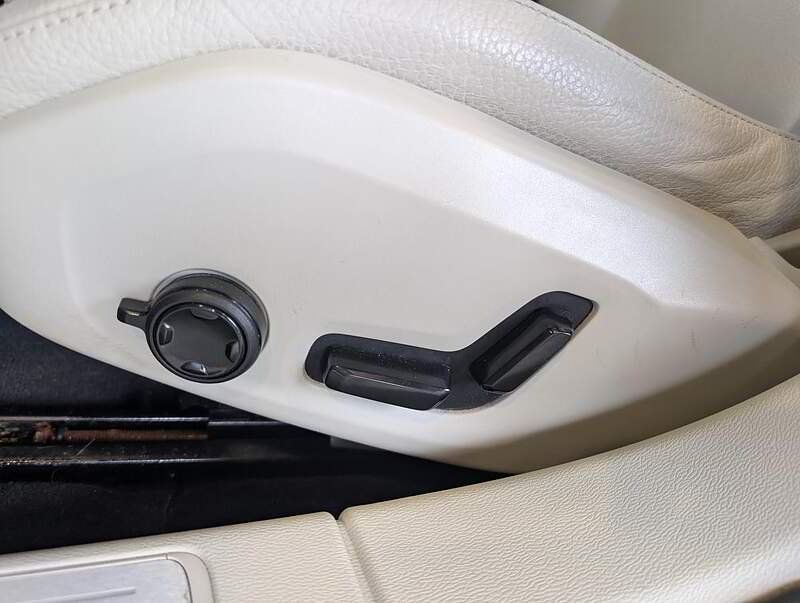Volvo V60 2021 - Image 16