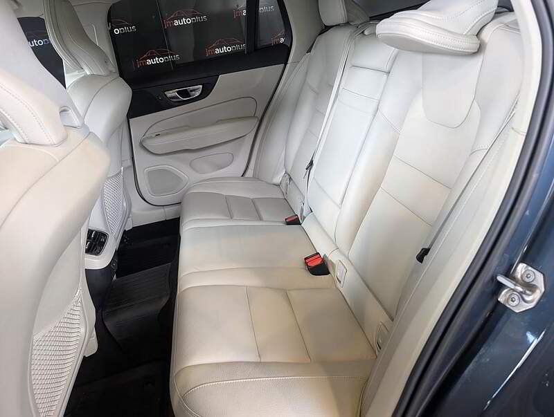 Volvo V60 2021 - Image 27