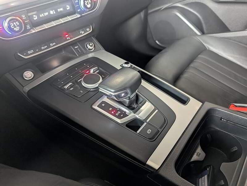 Audi Q5 2018 - Image 25