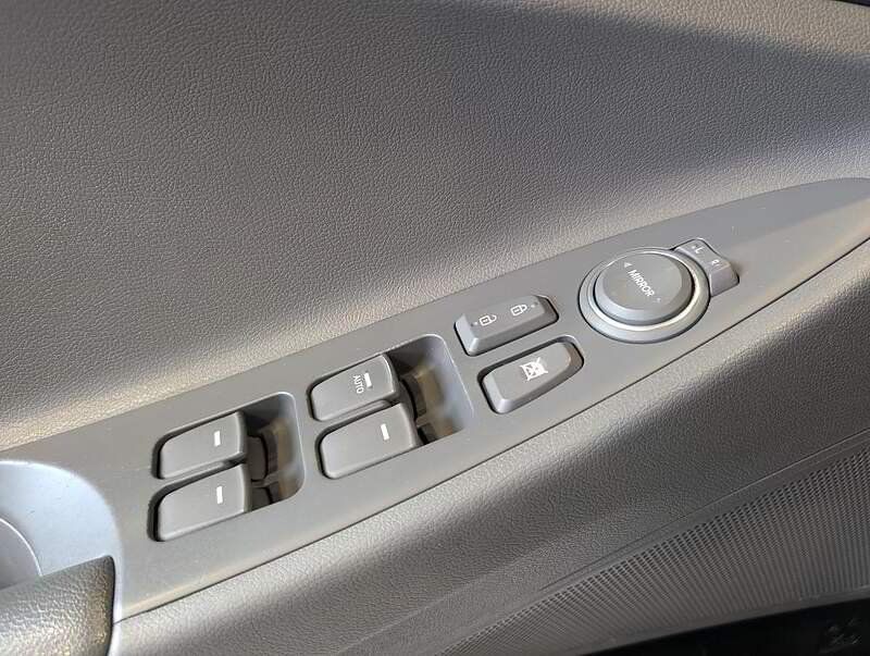 Hyundai Sonata 2013 - Image 15