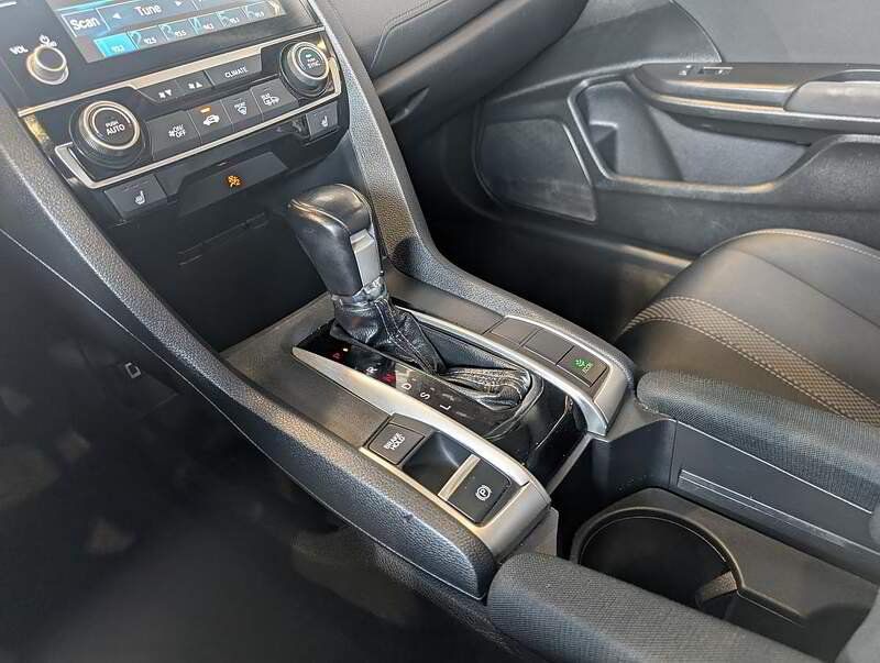 Honda Civic 2020 - Image 26