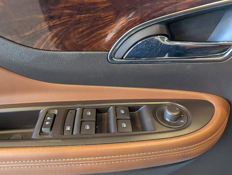 Buick Encore 2015 - Image 17