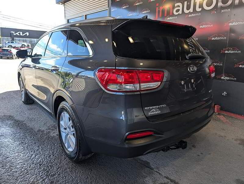 Kia Sorento 2018 - Image 11