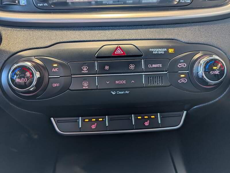 Kia Sorento 2018 - Image 25