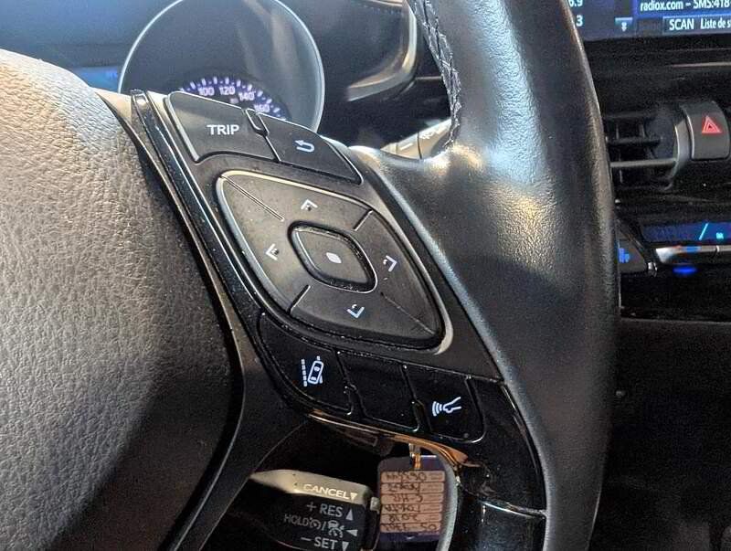 Toyota C HR 2018 - Image 19