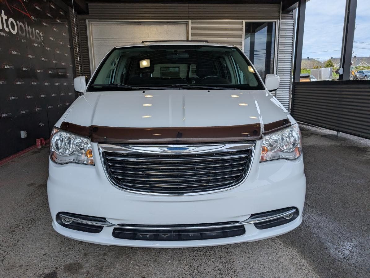 Chrysler Town & Country 2015 - Image 3