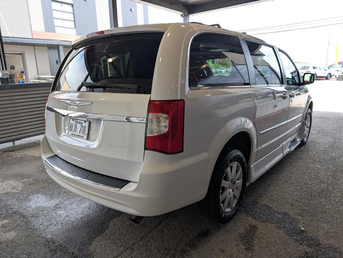 Chrysler Town & Country 2015 - Image 7