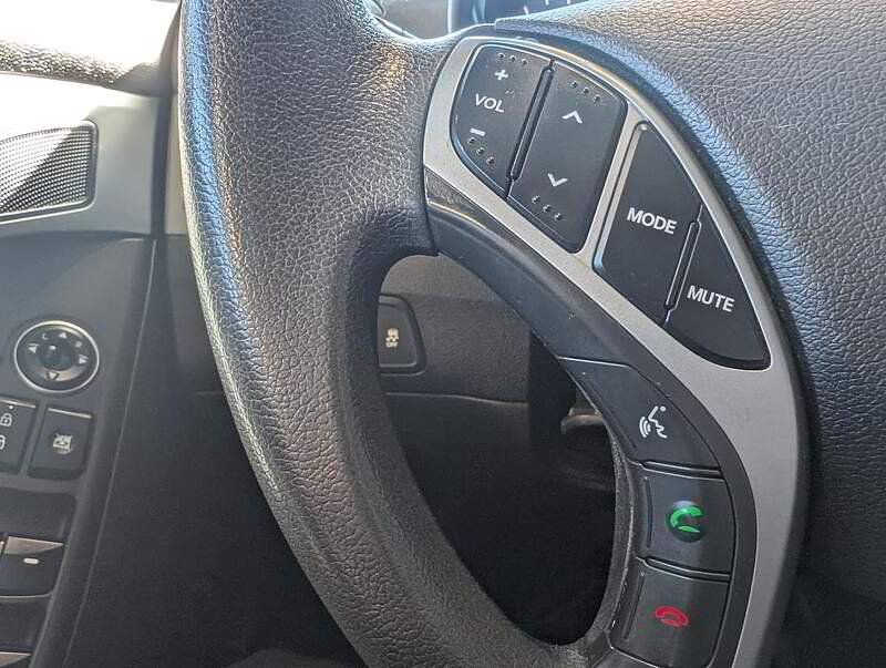 Hyundai Elantra 2016 - Image 18