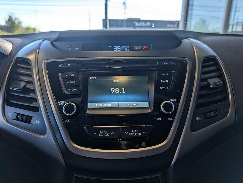 Hyundai Elantra 2016 - Image 21