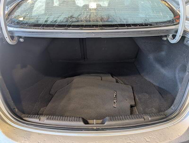 Hyundai Elantra 2016 - Image 26