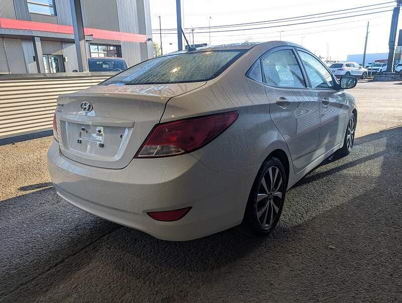 Hyundai Accent 2017 - Image 7