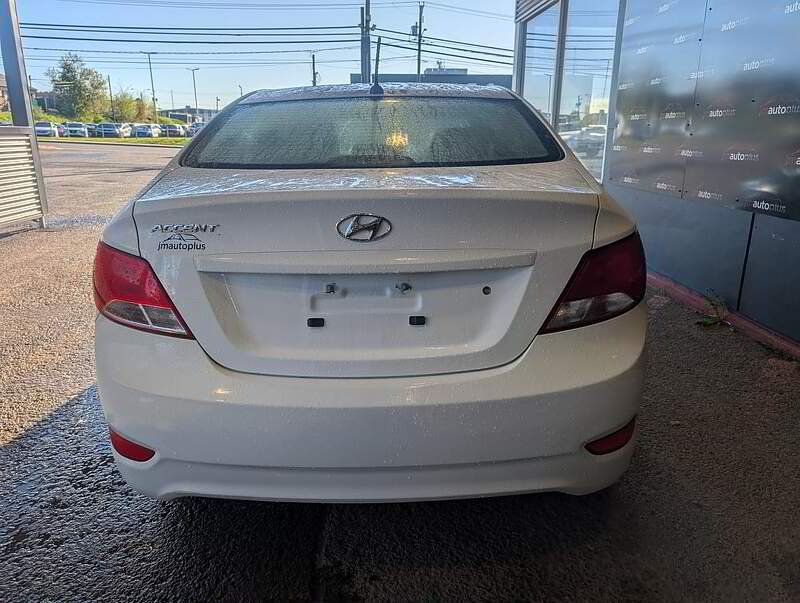 Hyundai Accent 2017 - Image 9