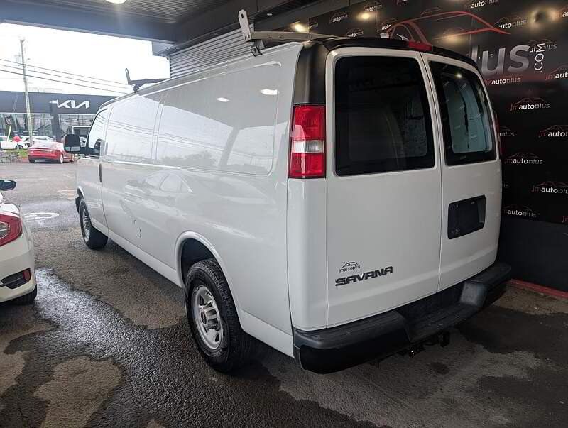 GMC Savana 2020 - Image 11