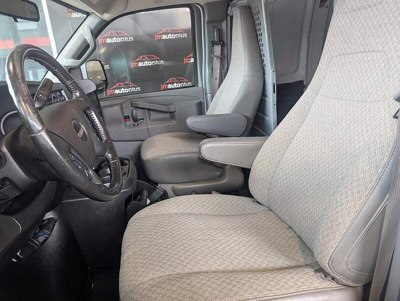 GMC Savana 2020 - Image 14