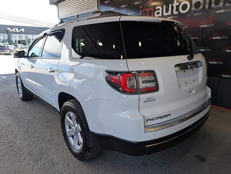 GMC Acadia 2016 - Image 11