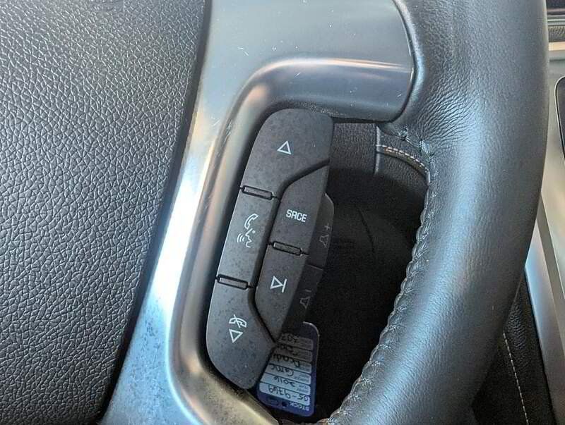 GMC Acadia 2016 - Image 18