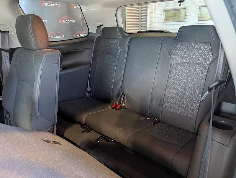 GMC Acadia 2016 - Image 24