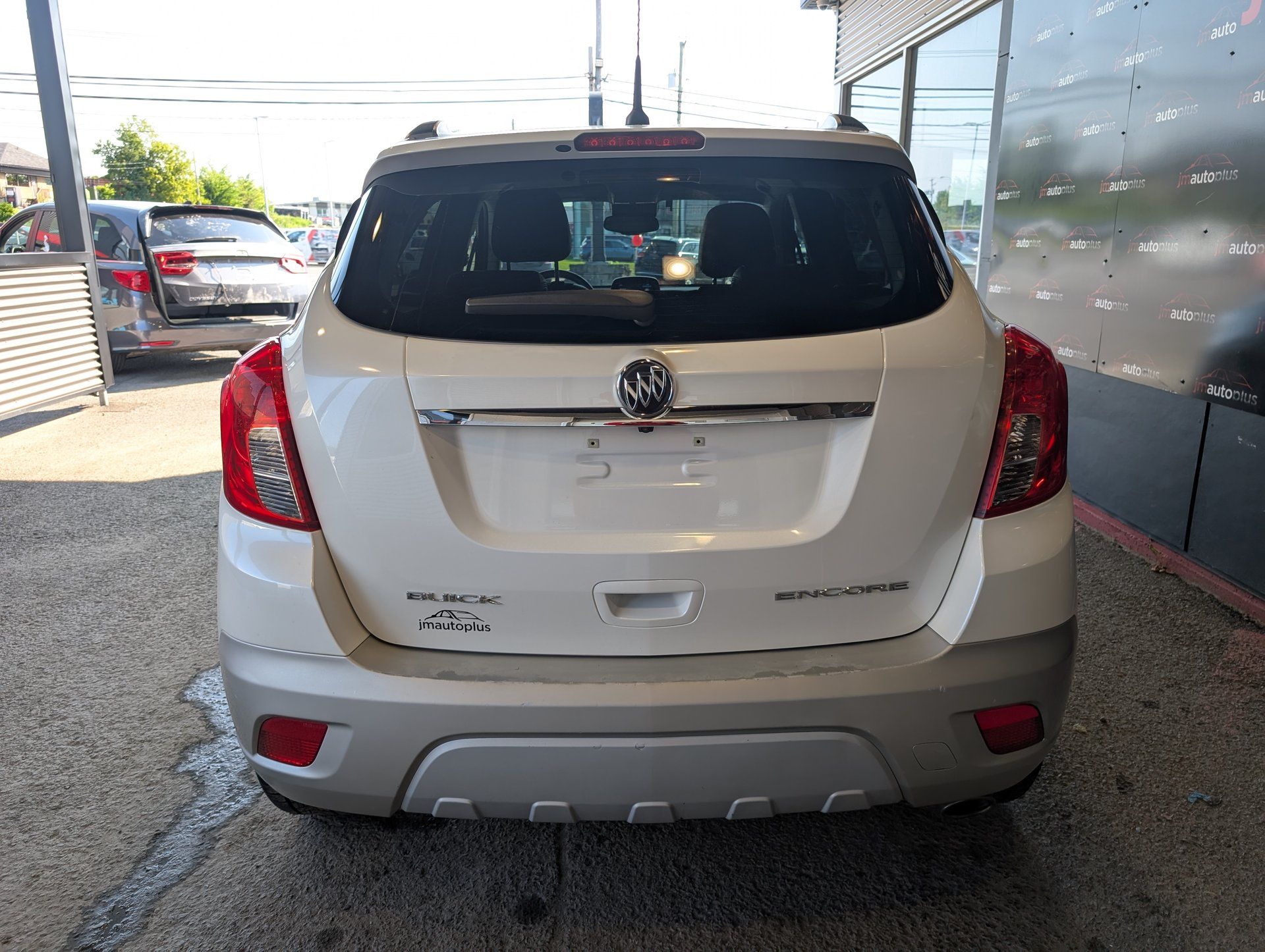Buick Encore 2014 - Image 9