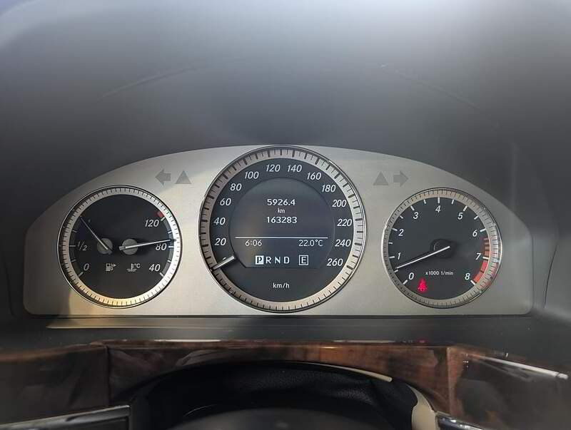 Mercedes-Benz GLK 350 2012 - Image 22