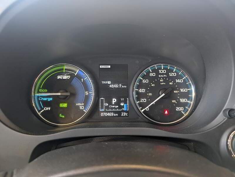 Mitsubishi Outlander PHEV 2022 - Image 22