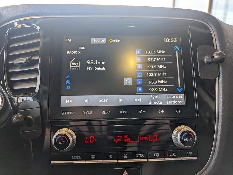 Mitsubishi Outlander PHEV 2022 - Image 24