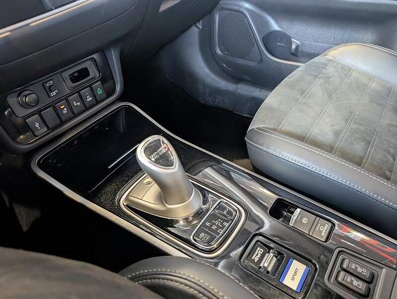 Mitsubishi Outlander PHEV 2022 - Image 28